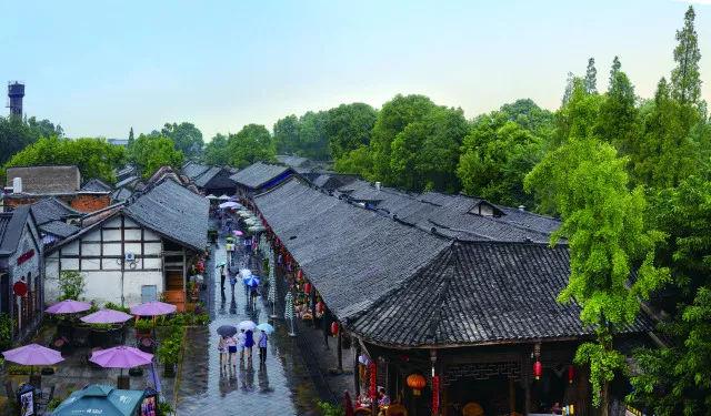 海峡两岸及港澳地区（重庆）青年羽毛球邀请赛在大渡口举行